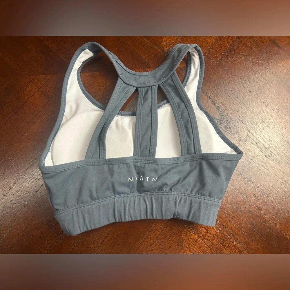 NVGTN Women's Sage Gray Sports Bra